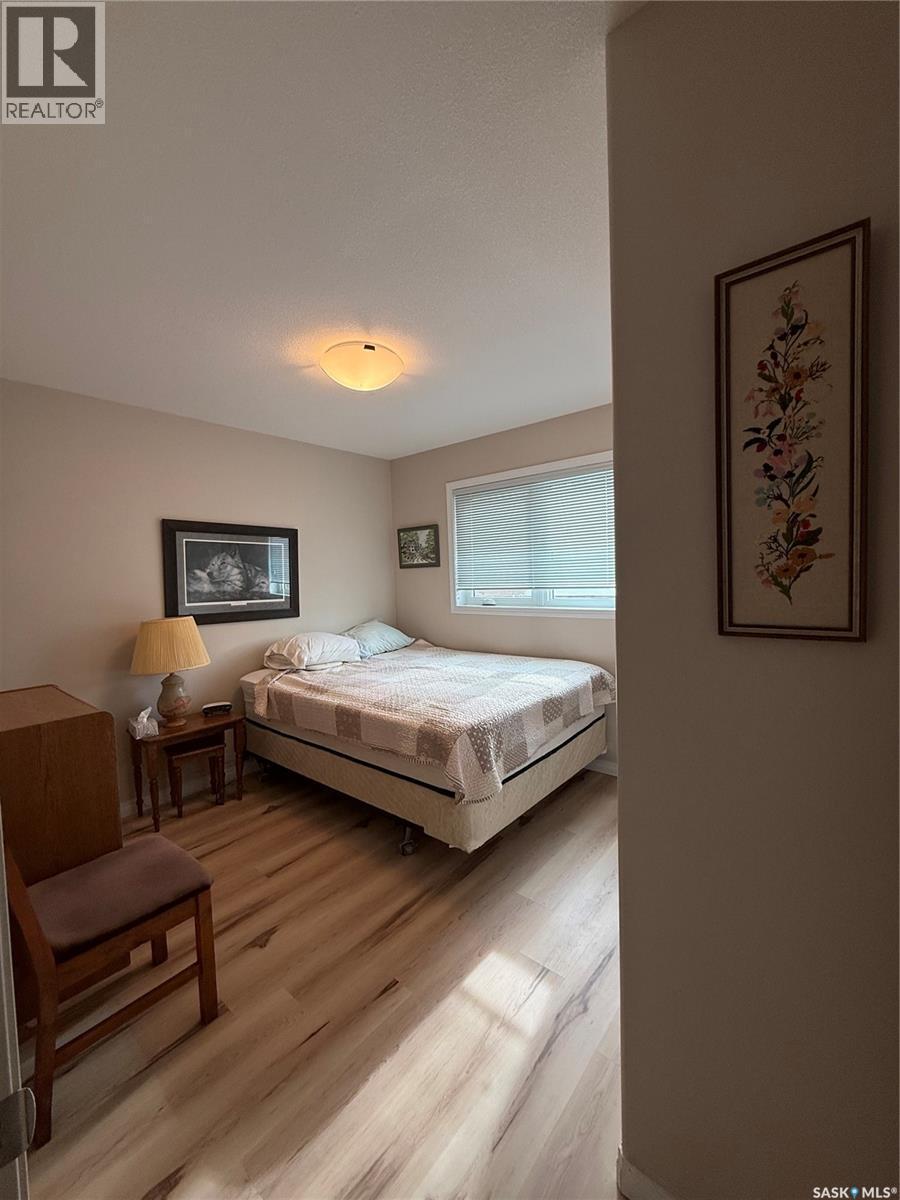 425 Y Avenue S, Saskatoon, SK - Indoor Photo Showing Bedroom