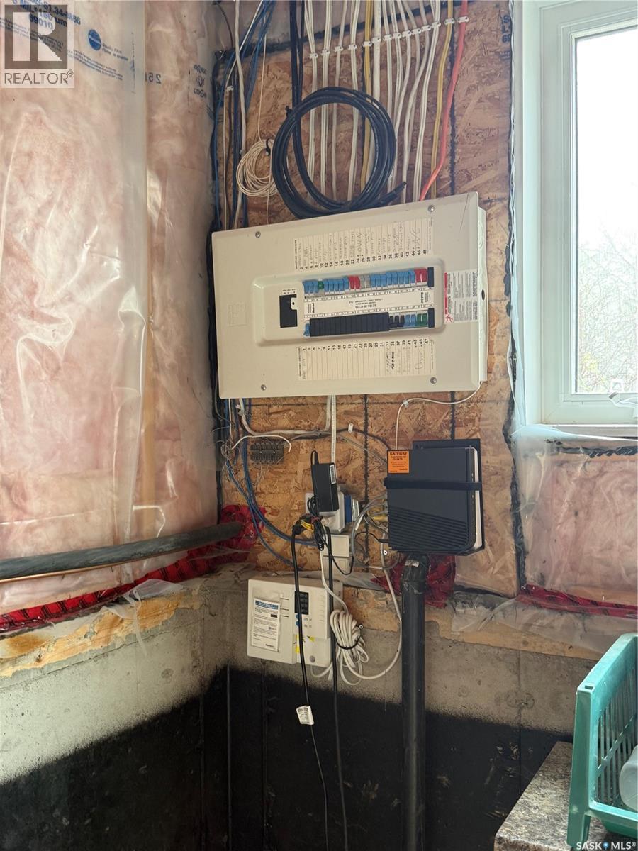 425 Y Avenue S, Saskatoon, SK - Indoor