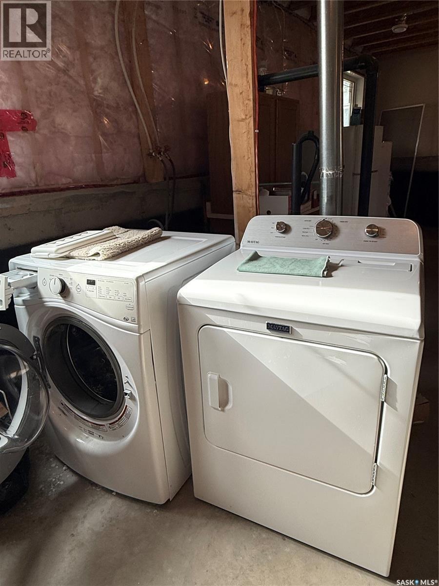 425 Y Avenue S, Saskatoon, SK - Indoor Photo Showing Laundry Room