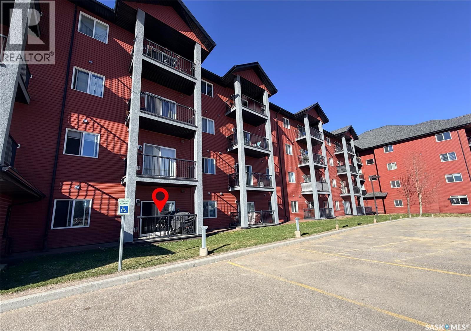 102 1501 15Th Street E, Prince Albert, SK - Outdoor With Facade