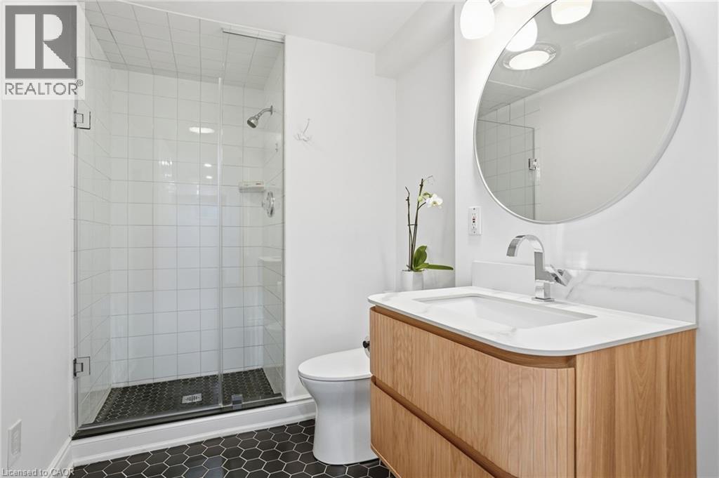 1765 Featherston Court, Mississauga, ON - Indoor Photo Showing Bathroom