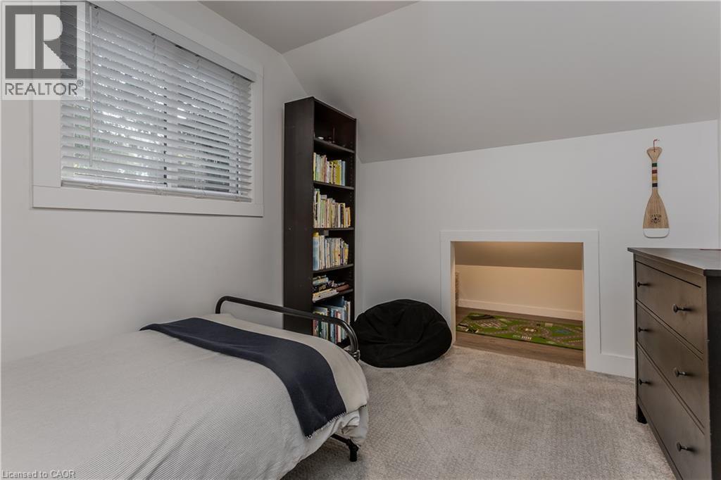 333 St Paul Street, Burlington, ON - Indoor Photo Showing Bedroom