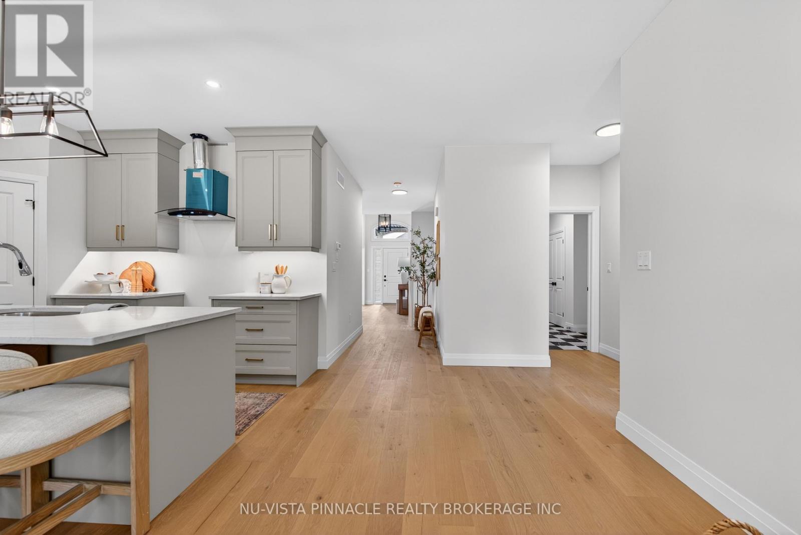 71 Basil Crescent, Middlesex Centre (Ilderton), ON - Indoor Photo Showing Kitchen