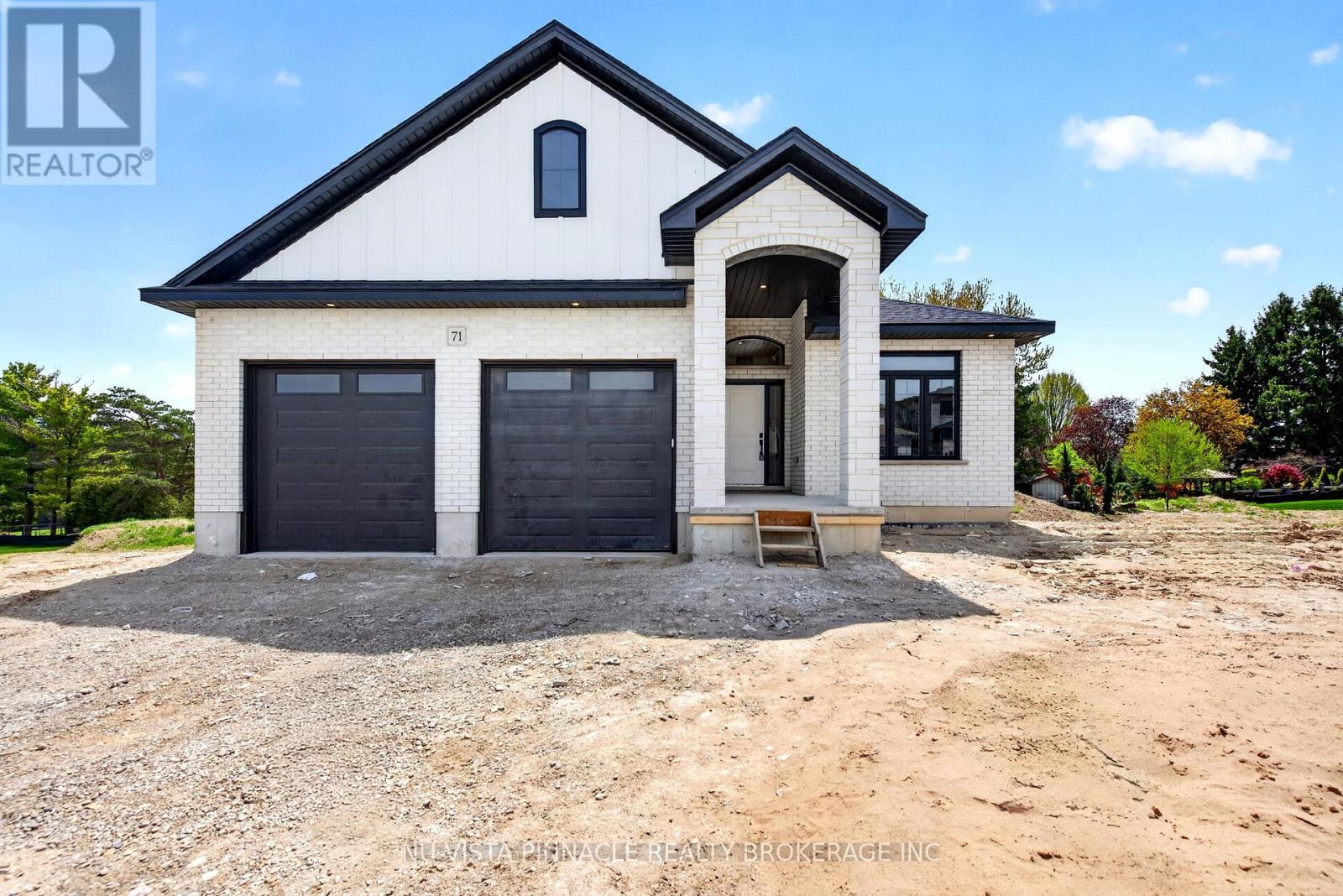 71 Basil Crescent, Middlesex Centre (Ilderton), ON - Outdoor