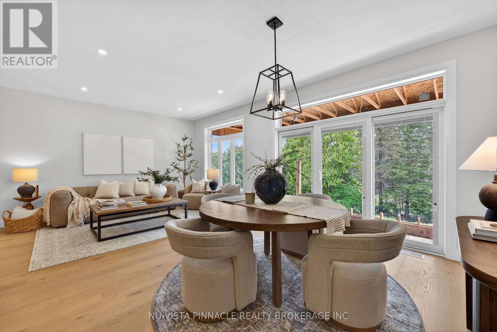 71 Basil Crescent, Middlesex Centre (Ilderton), ON - Indoor Photo Showing Living Room