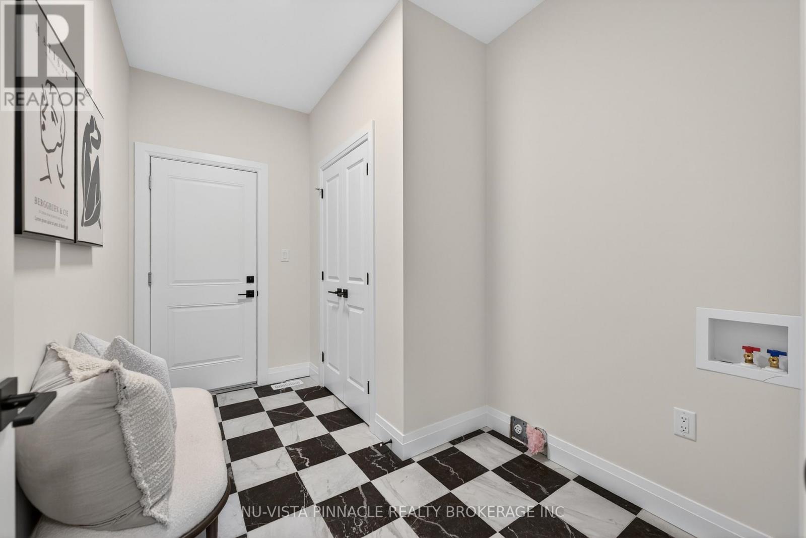 71 Basil Crescent, Middlesex Centre (Ilderton), ON - Indoor Photo Showing Other Room