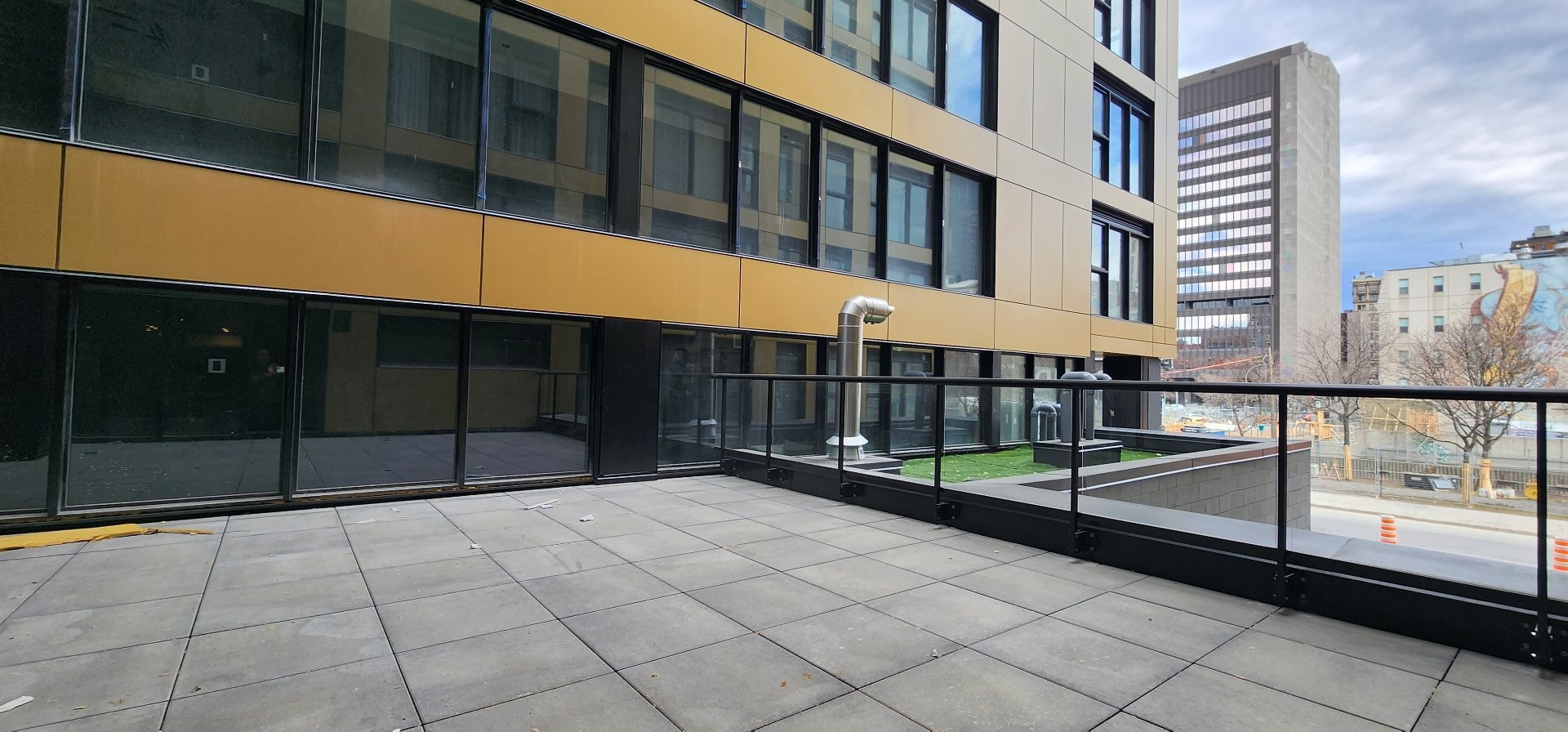 Other - 303-1 Av. Viger O., Montréal (Ville-Marie), QC - Outdoor With Exterior