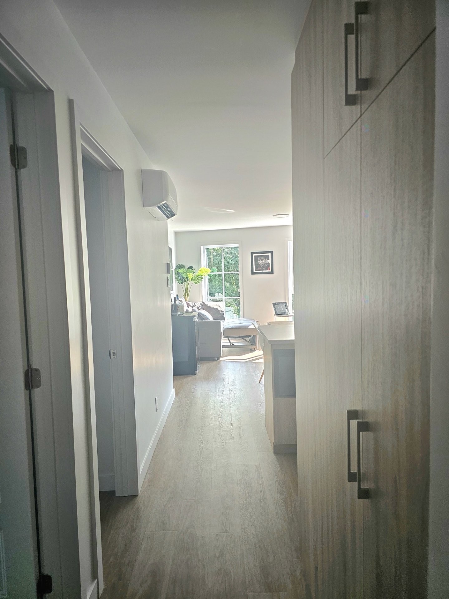 Passageway - 302-1360 Rue Principale, Saint-Roch-De-L'Achigan, QC - Indoor Photo Showing Other Room