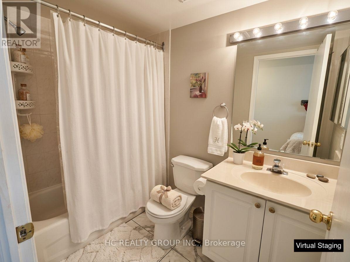 530 - 3 Everson Drive, Toronto, ON - Indoor Photo Showing Bathroom