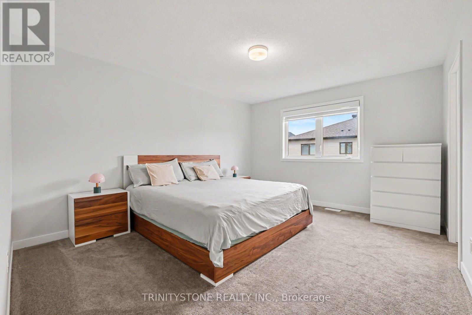 225 Billrian Crescent, Ottawa, ON - Indoor Photo Showing Bedroom