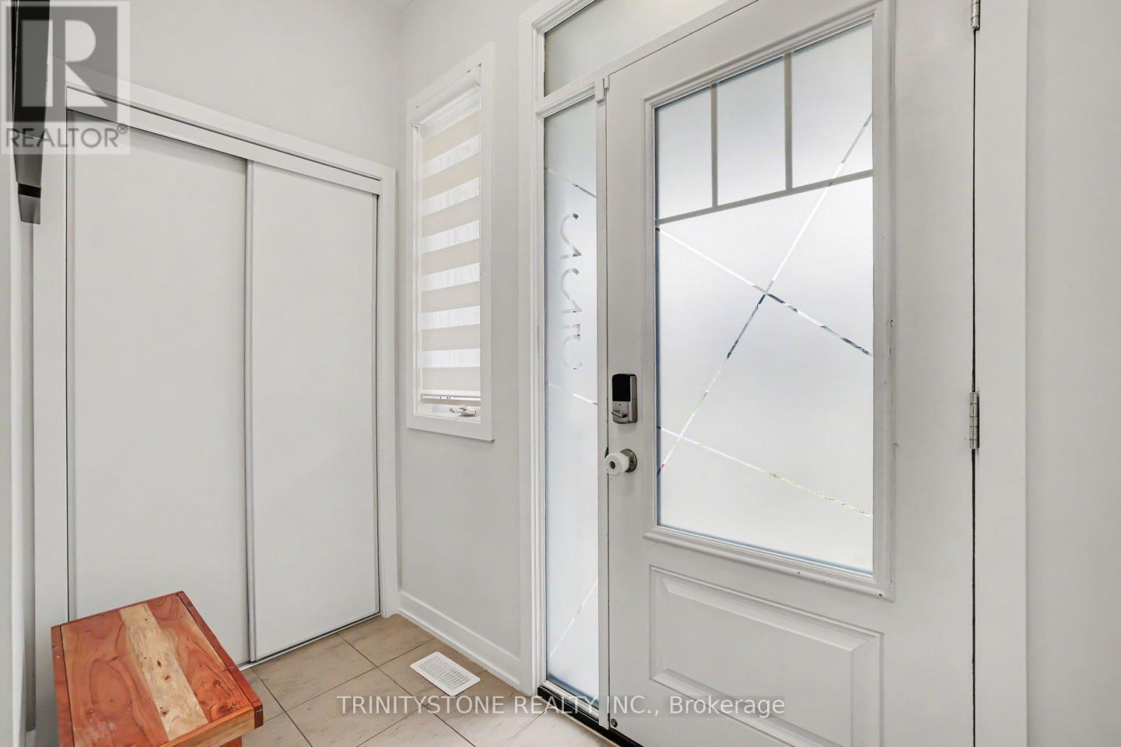 225 Billrian Crescent, Ottawa, ON - Indoor Photo Showing Other Room