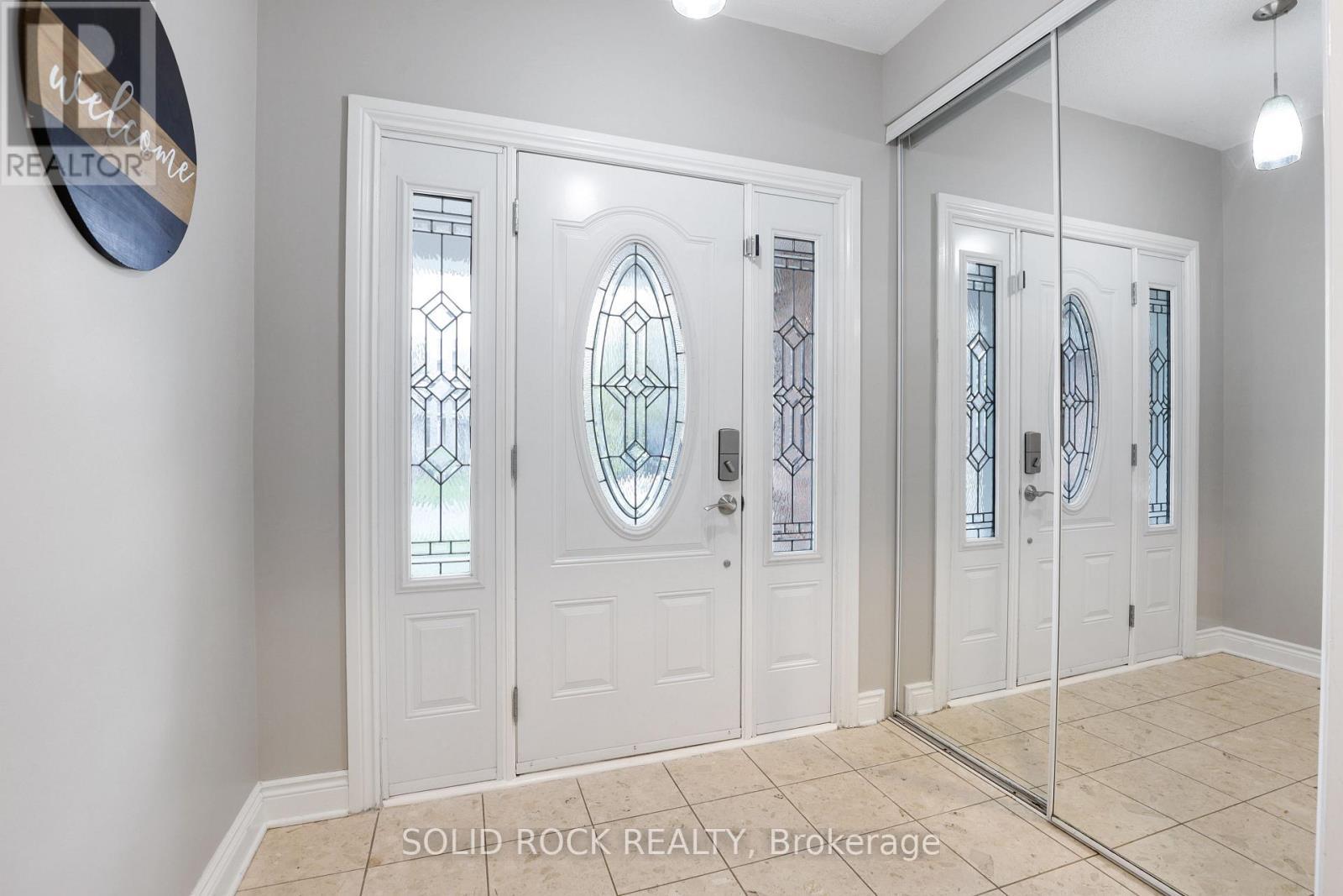 Entrance - 45 Basswood Avenue, Ottawa, ON - Indoor Photo Showing Other Room