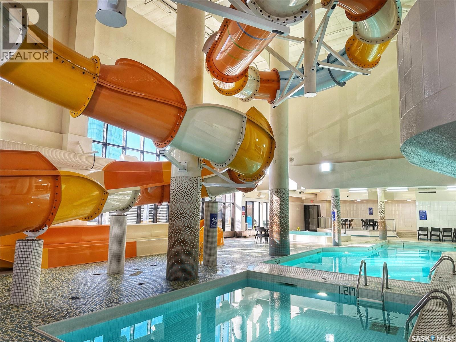 1260 424 Spadina Crescent E, Saskatoon, SK - Indoor Photo Showing Other Room With In Ground Pool