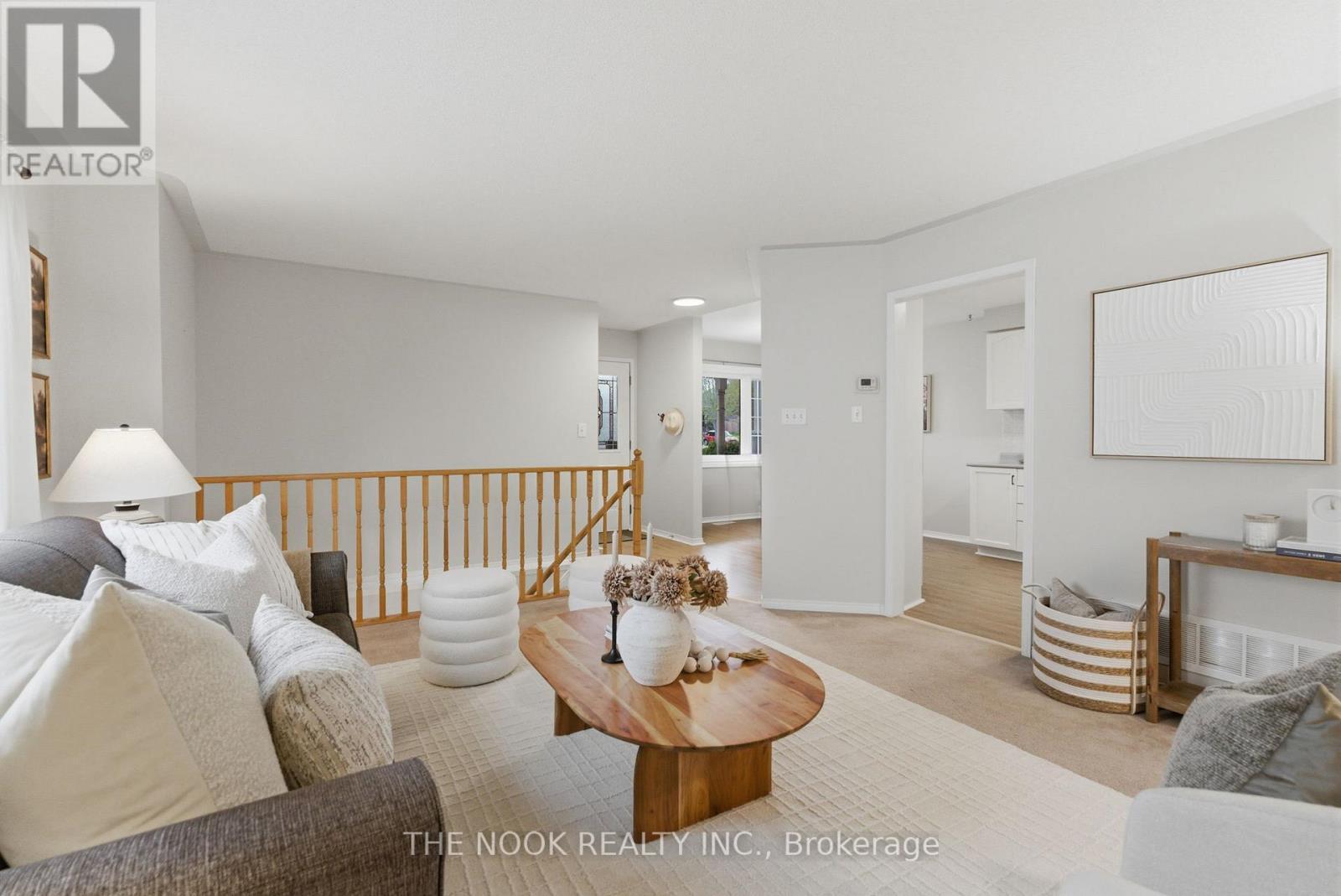 1139 Ridgemount Boulevard, Oshawa (Pinecrest), ON - Indoor Photo Showing Living Room