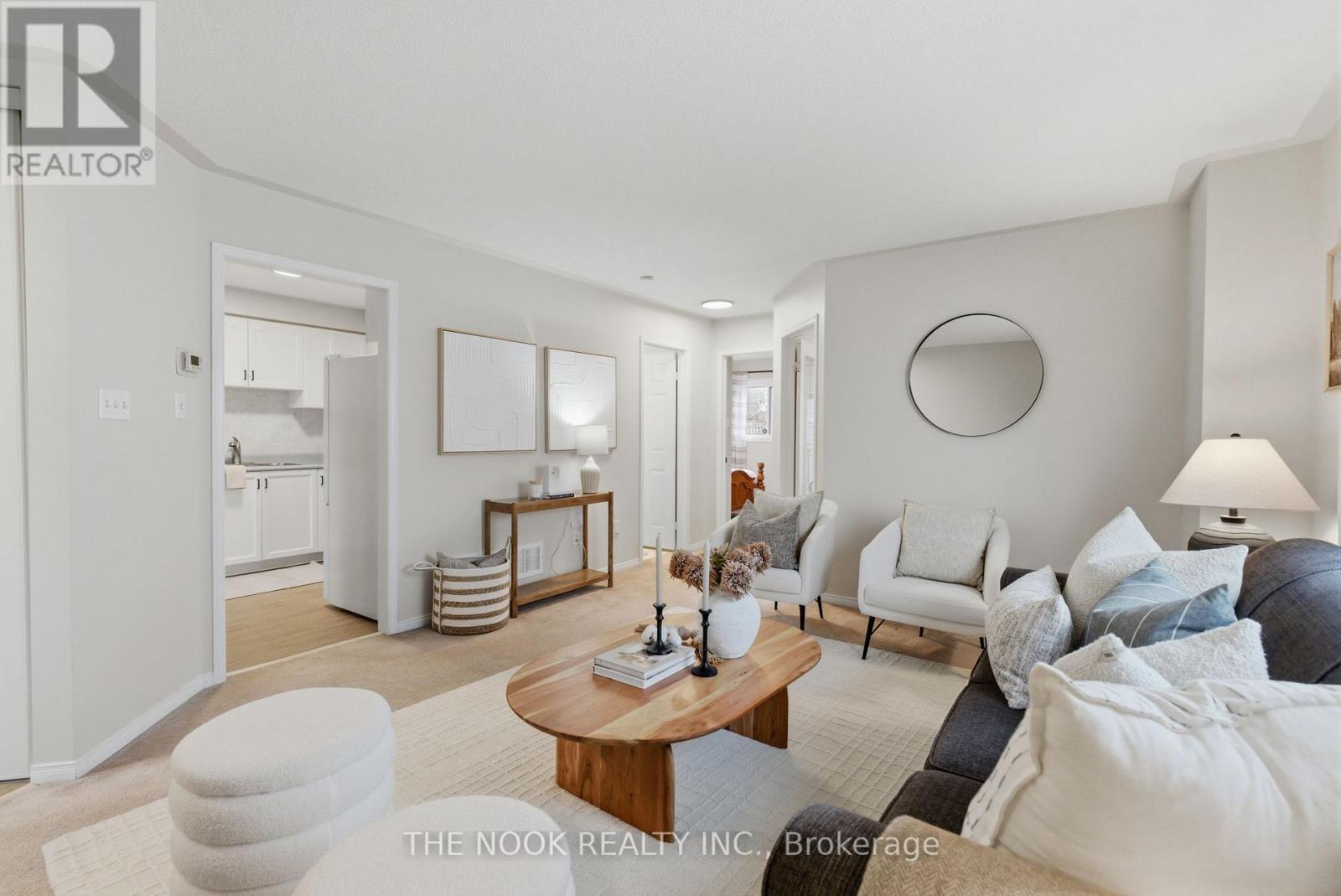 1139 Ridgemount Boulevard, Oshawa (Pinecrest), ON - Indoor Photo Showing Living Room