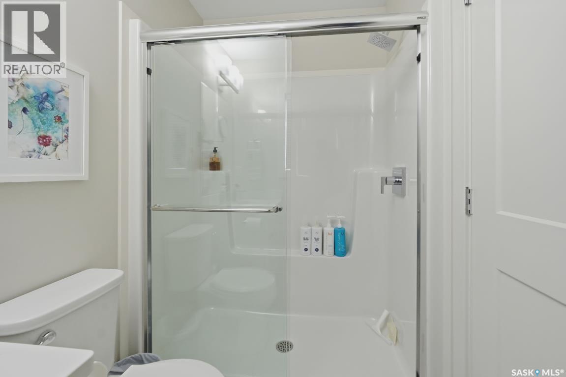 27 619 Evergreen Boulevard, Saskatoon, SK - Indoor Photo Showing Bathroom