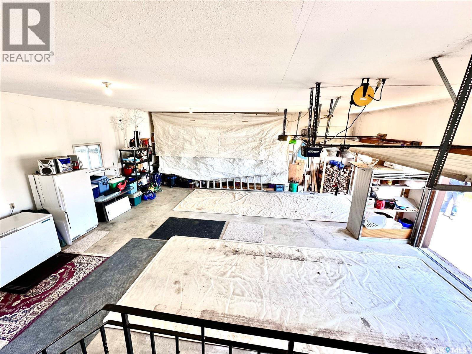 334 Young Street, Earl Grey, SK - Indoor Photo Showing Gym Room
