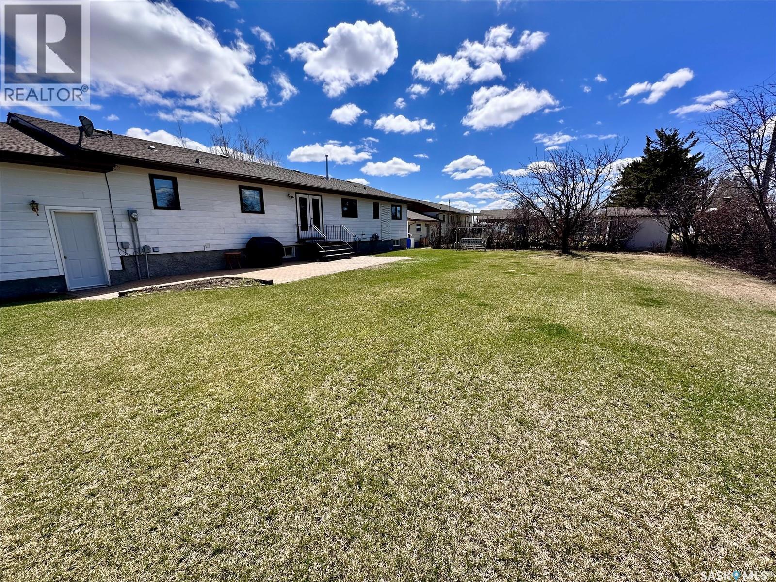 334 Young Street, Earl Grey, SK - Outdoor