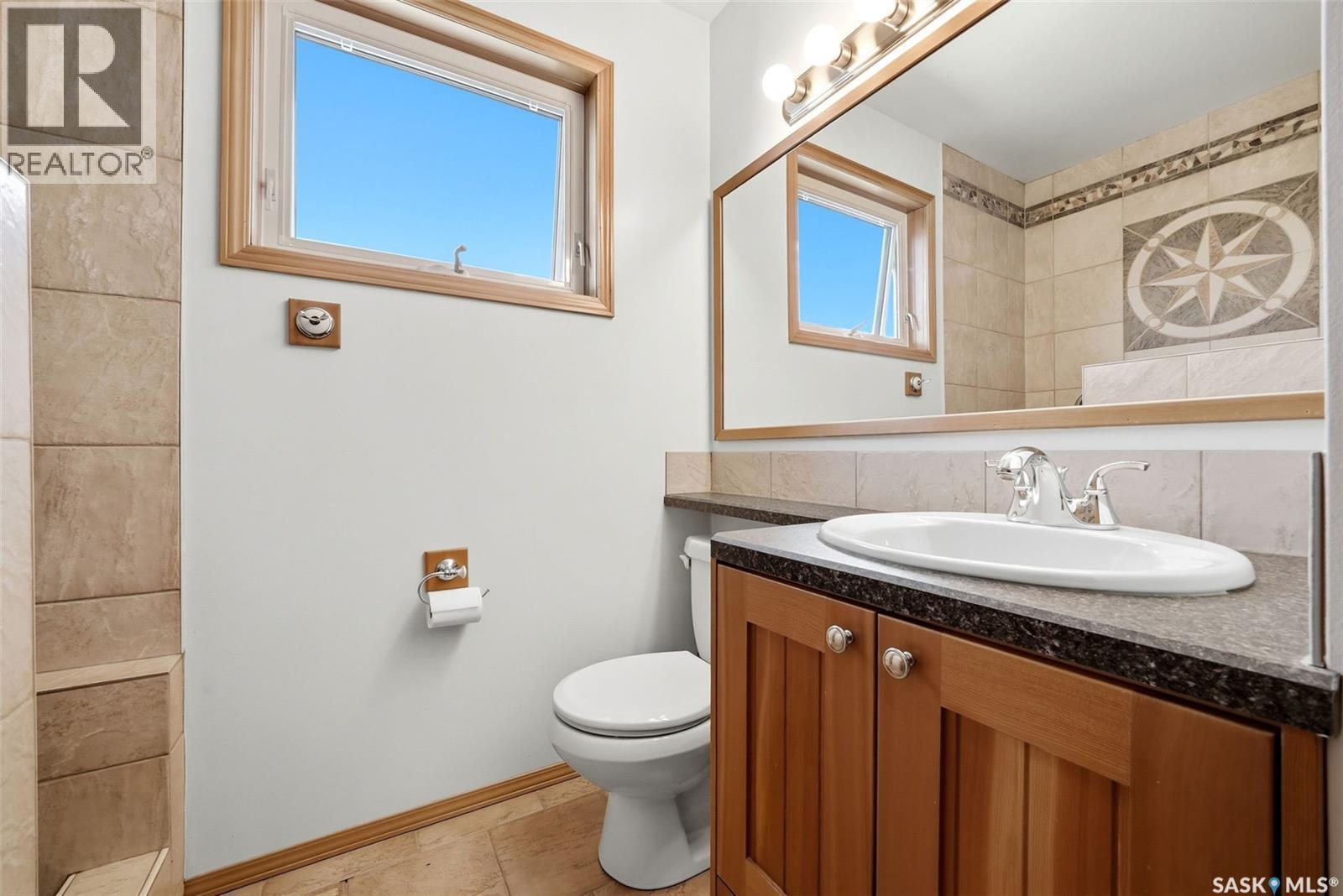 4 Bannister Avenue, Regina, SK - Indoor Photo Showing Bathroom