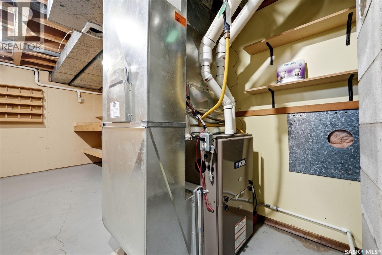 4 Bannister Avenue, Regina, SK - Indoor Photo Showing Basement