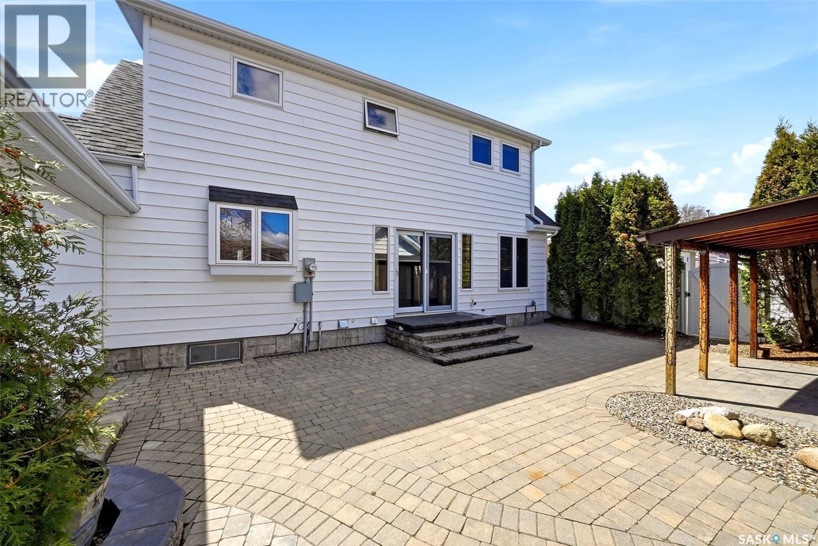 4 Bannister Avenue, Regina, SK - Outdoor With Deck Patio Veranda With Exterior