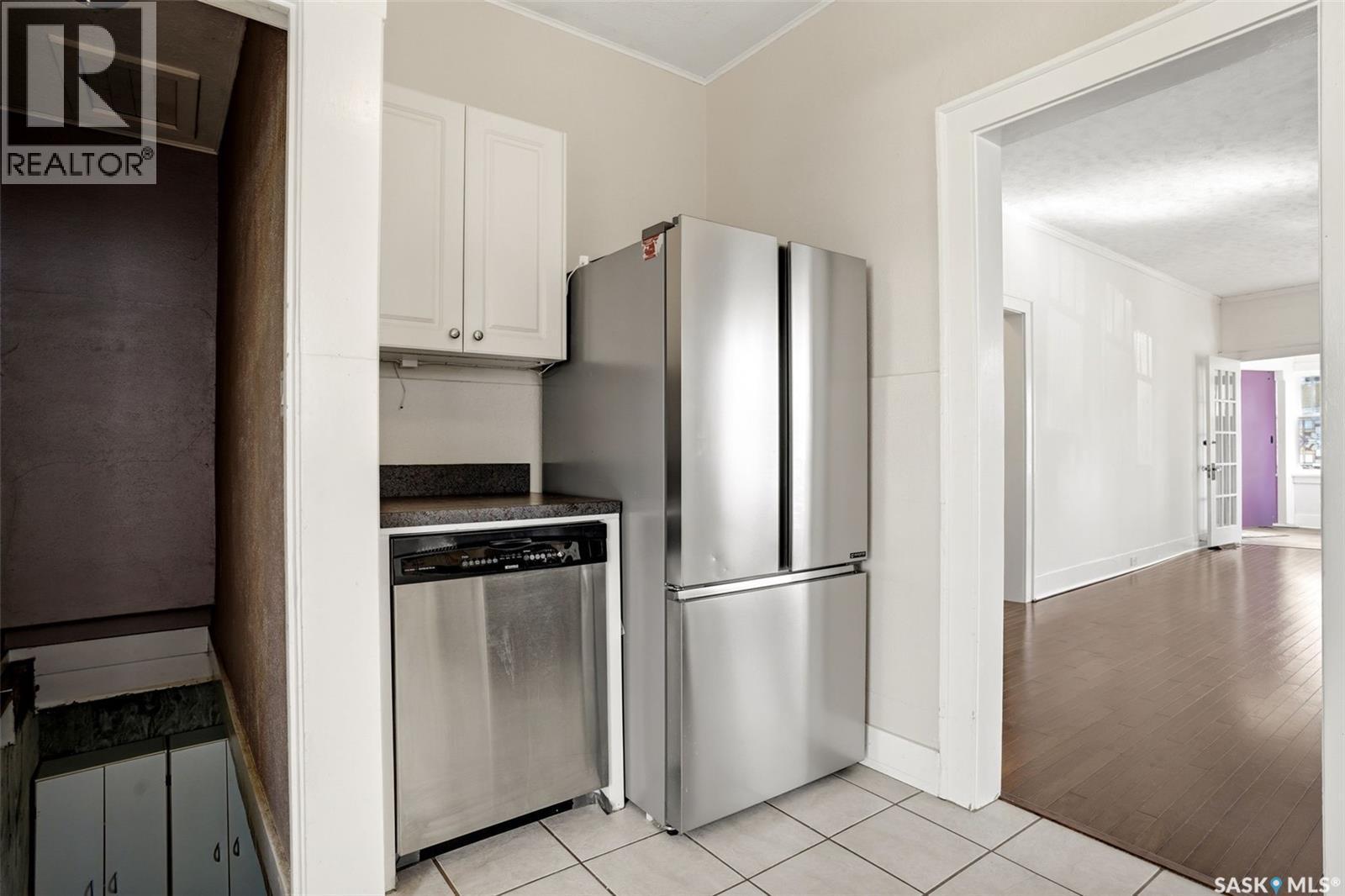 2336 Winnipeg Street, Regina, SK - Indoor Photo Showing Kitchen