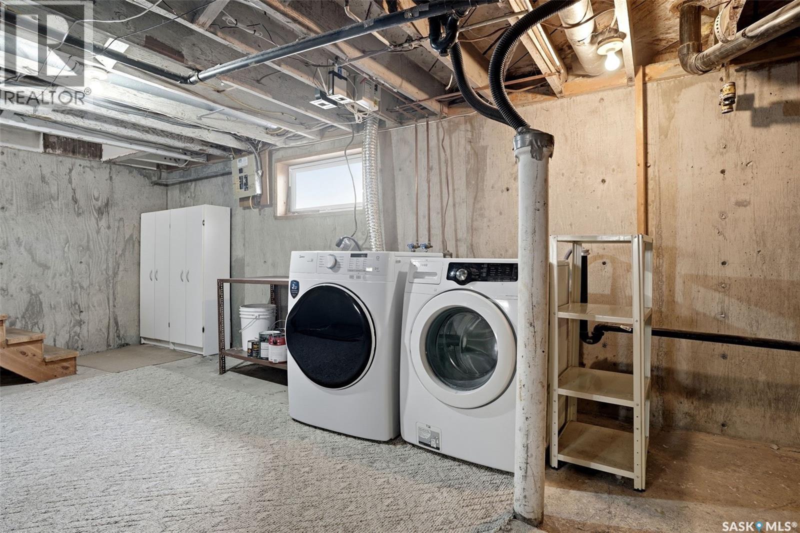 2336 Winnipeg Street, Regina, SK - Indoor Photo Showing Laundry Room