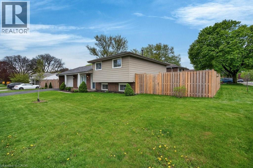4 Camelot Drive, Hamilton, ON - Outdoor