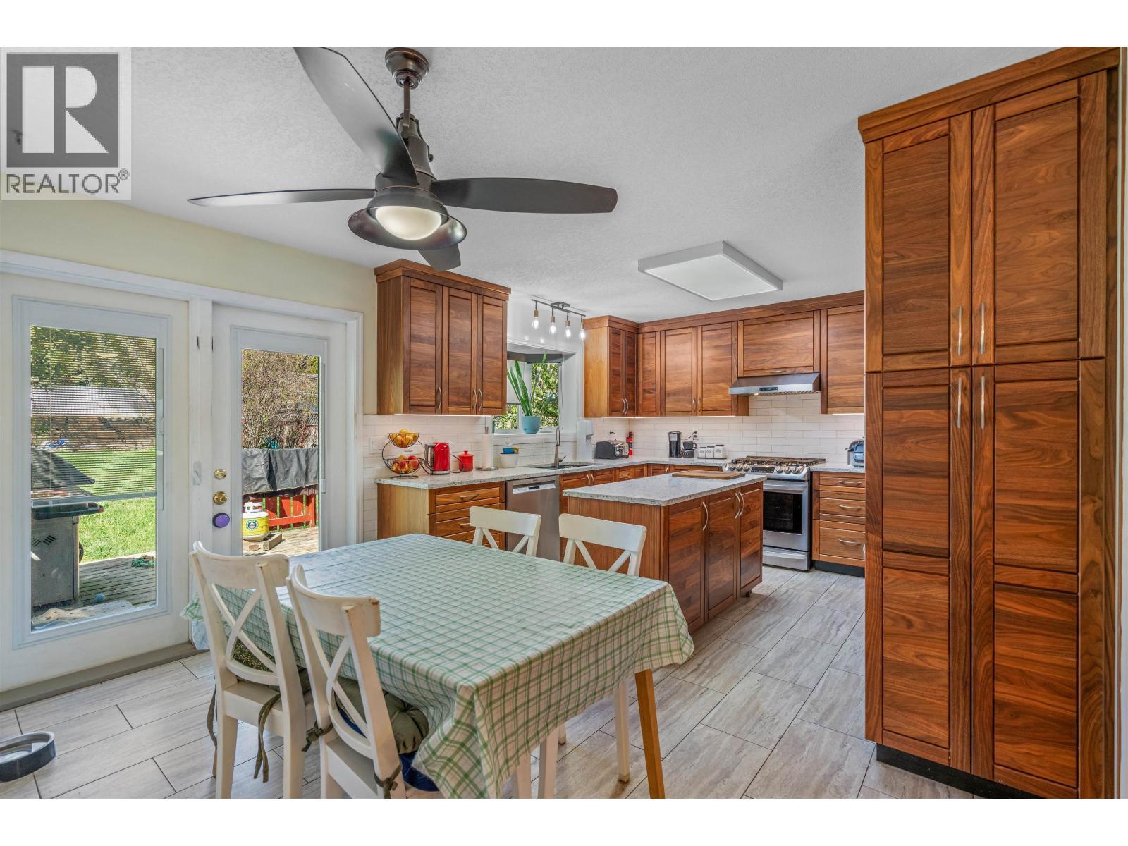 6765 Checkley Road, Prince George, BC - Indoor