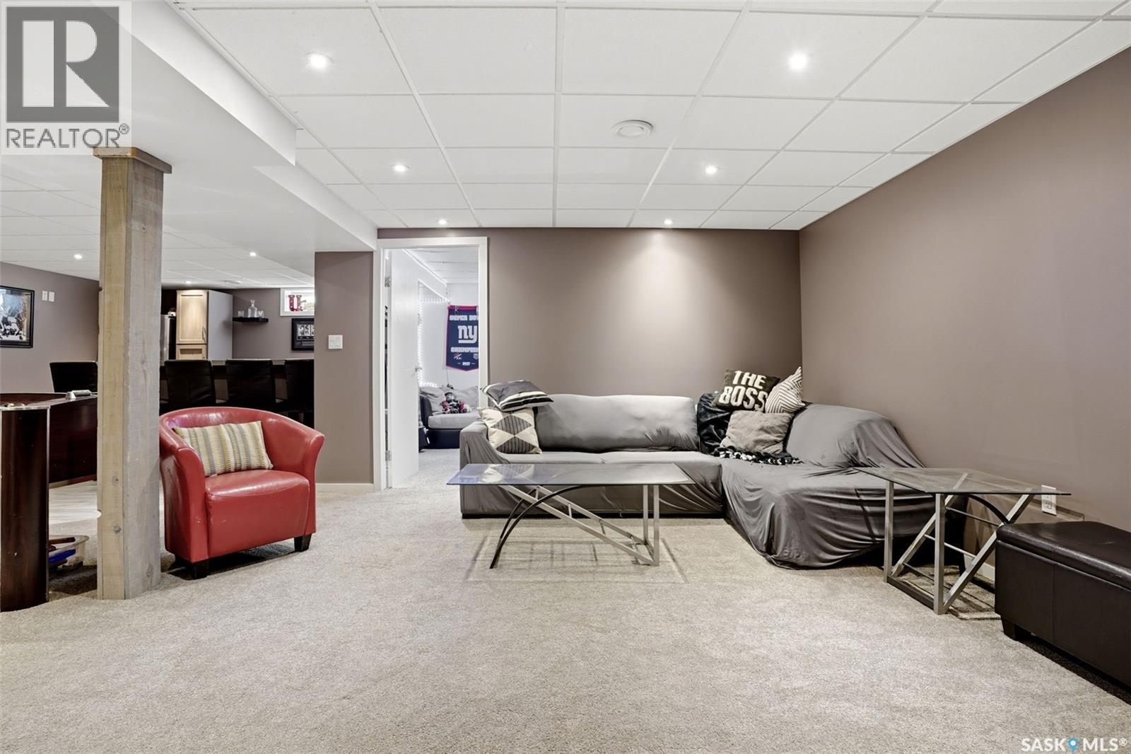 6954 Maple Brook Crescent, Regina, SK - Indoor