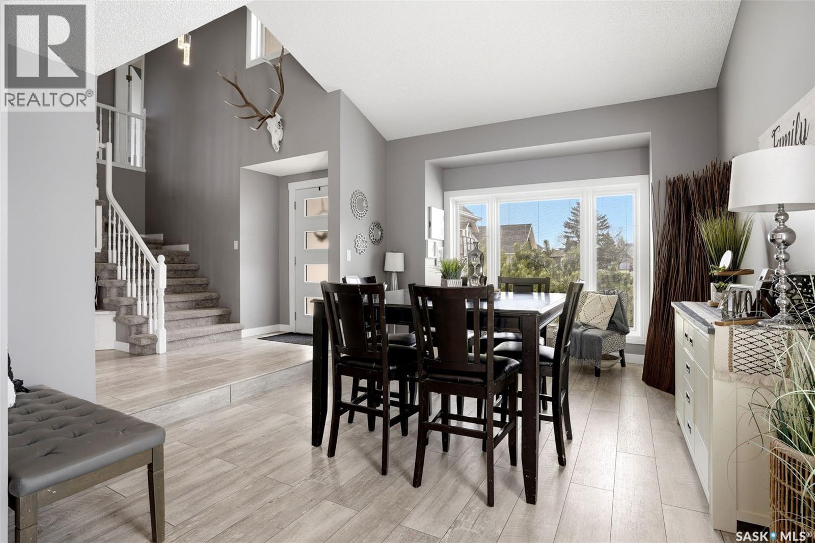 6954 Maple Brook Crescent, Regina, SK - Indoor Photo Showing Dining Room