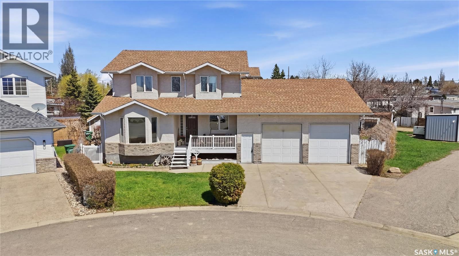 403 Willow Bay, Balgonie, SK - Outdoor With Deck Patio Veranda With Facade