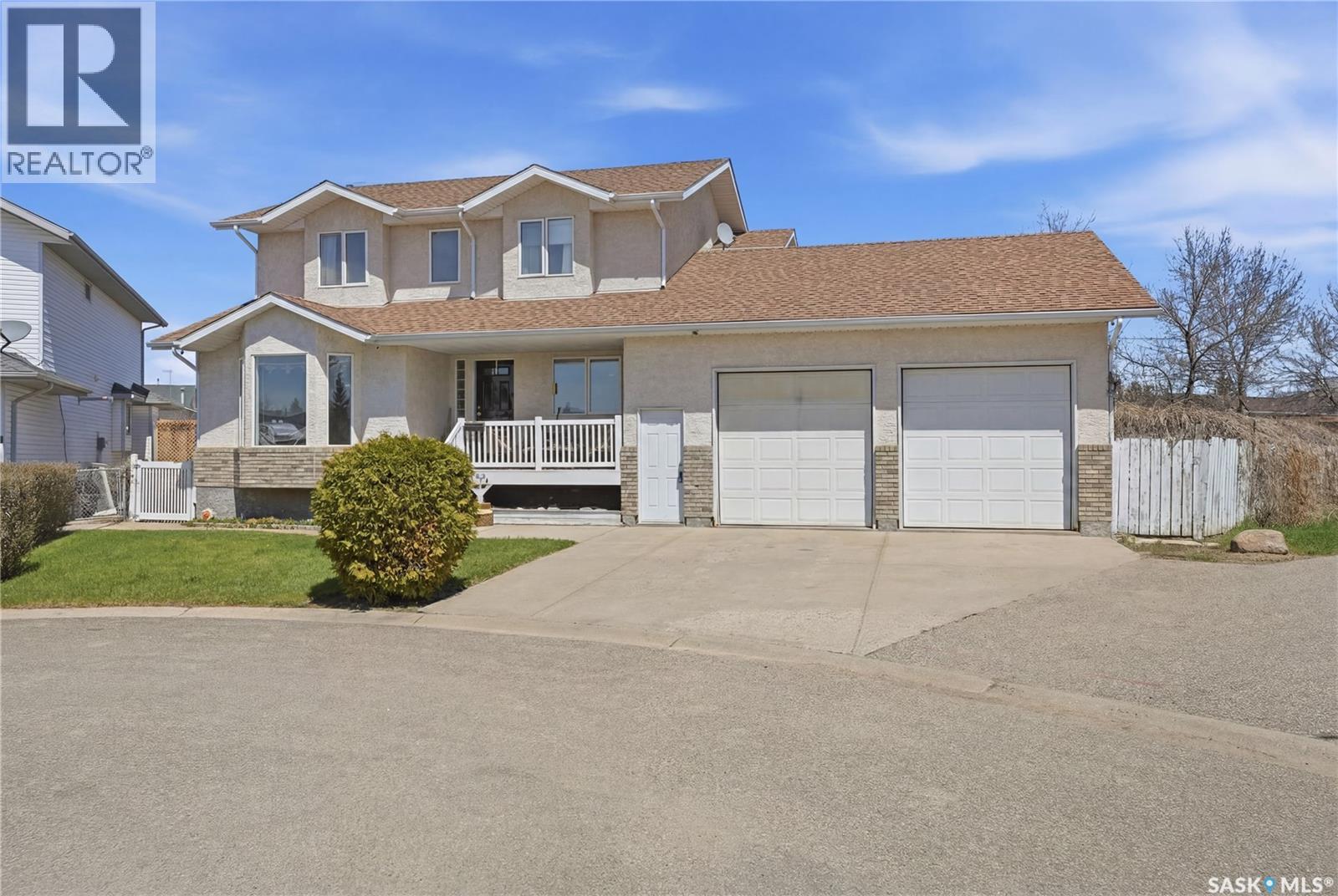 403 Willow Bay, Balgonie, SK - Outdoor