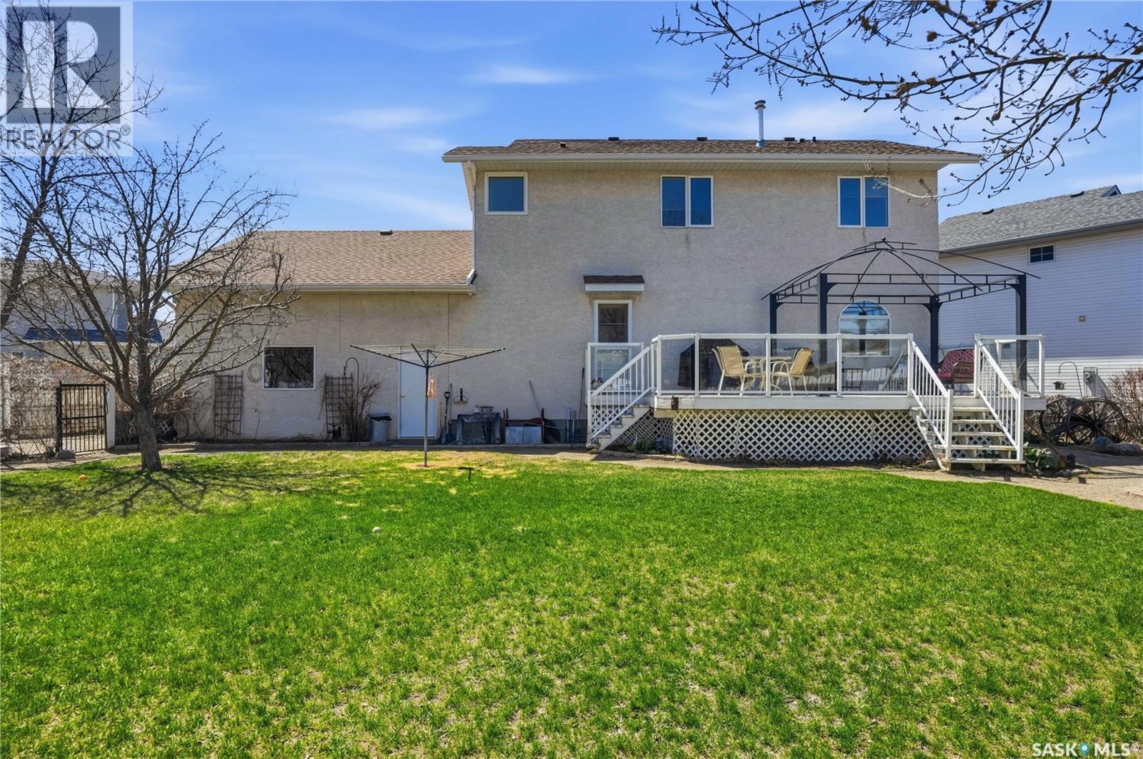 403 Willow Bay, Balgonie, SK - Outdoor With Deck Patio Veranda
