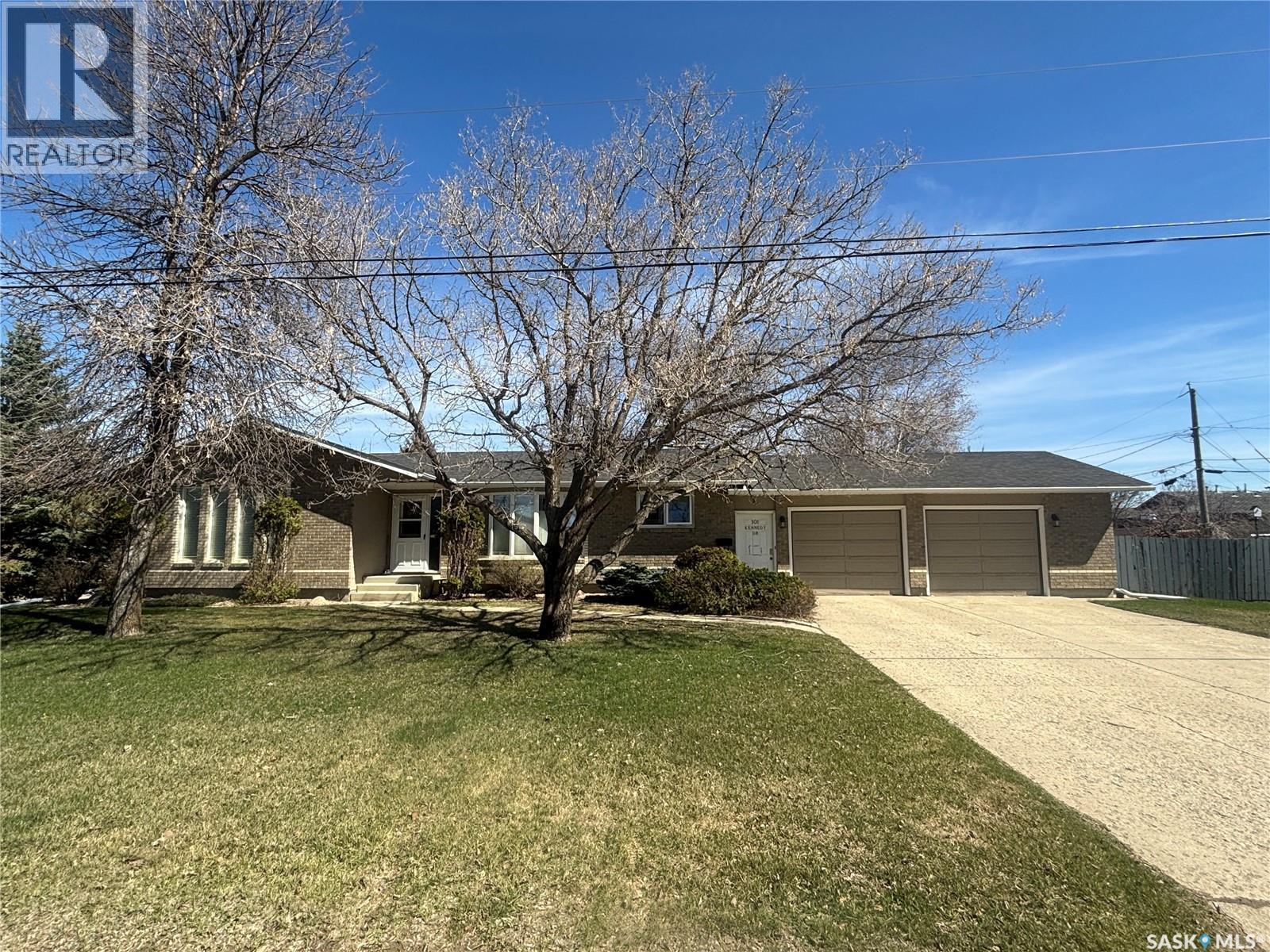101 Kennedy Drive, Melfort, SK - Outdoor