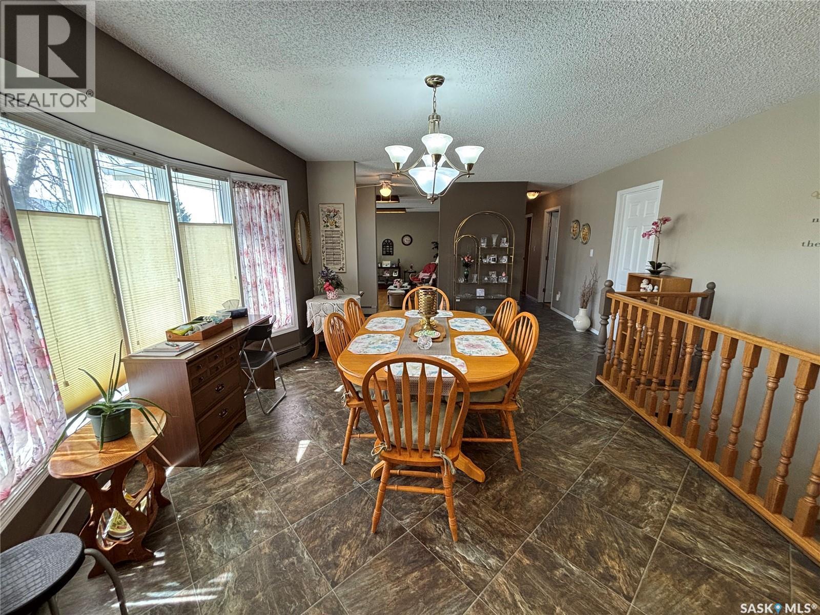 101 Kennedy Drive, Melfort, SK - Indoor Photo Showing Dining Room