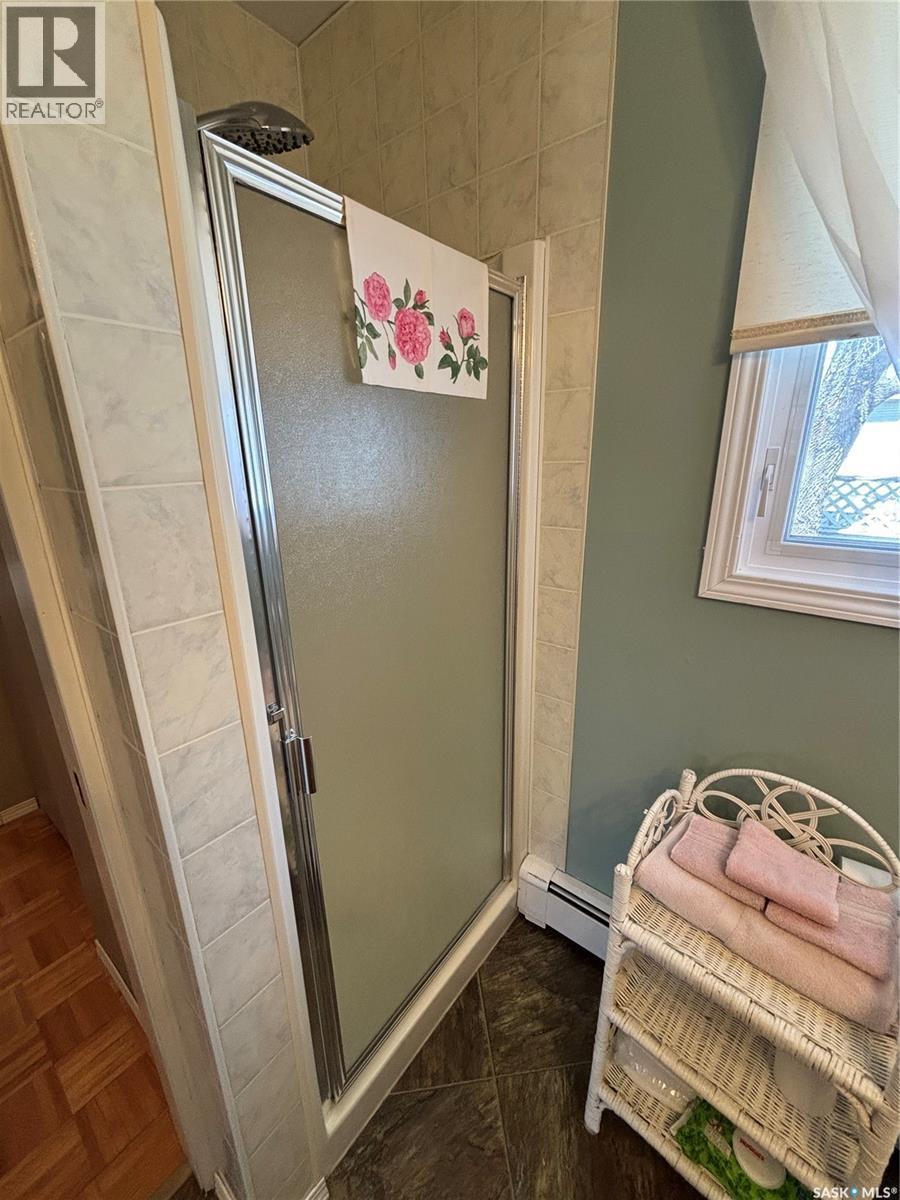101 Kennedy Drive, Melfort, SK - Indoor