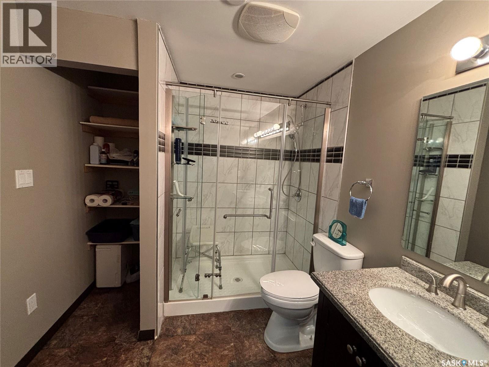 101 Kennedy Drive, Melfort, SK - Indoor Photo Showing Bathroom