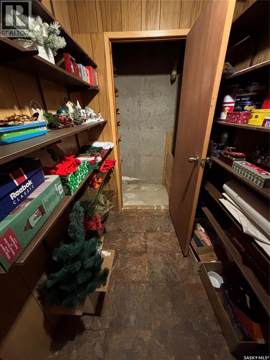 101 Kennedy Drive, Melfort, SK - Indoor Photo Showing Other Room