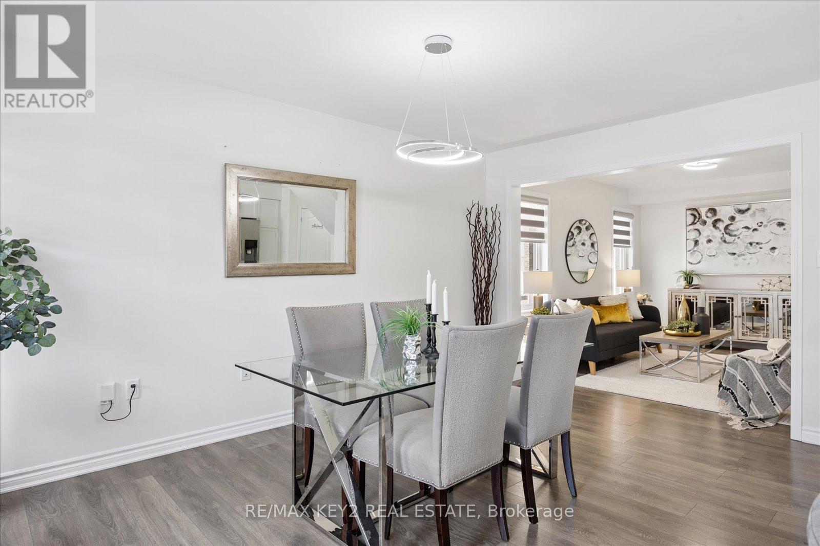 2417 Fall Harvest Crescent, Pickering, ON - Indoor Photo Showing Dining Room