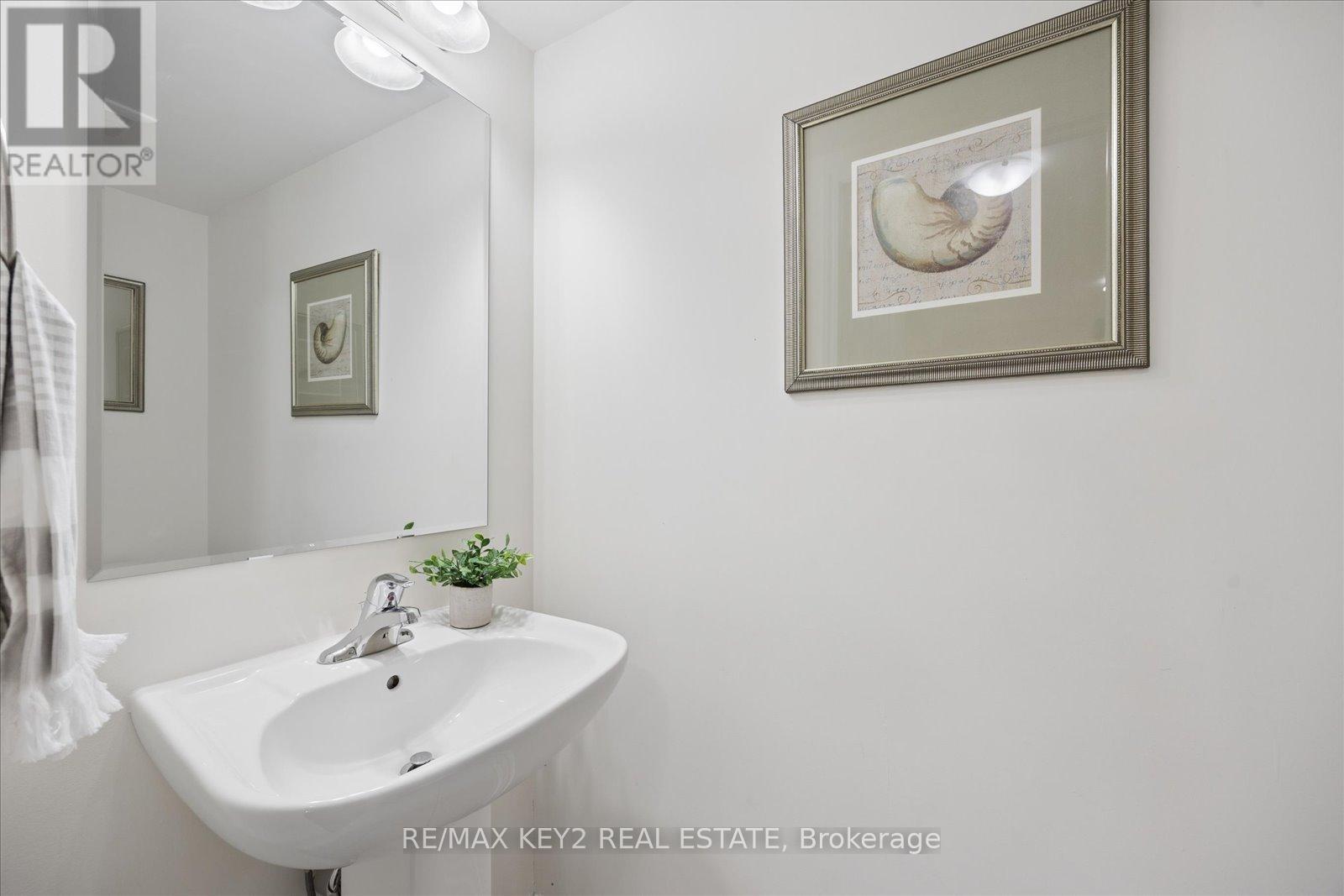 2417 Fall Harvest Crescent, Pickering, ON - Indoor Photo Showing Bathroom