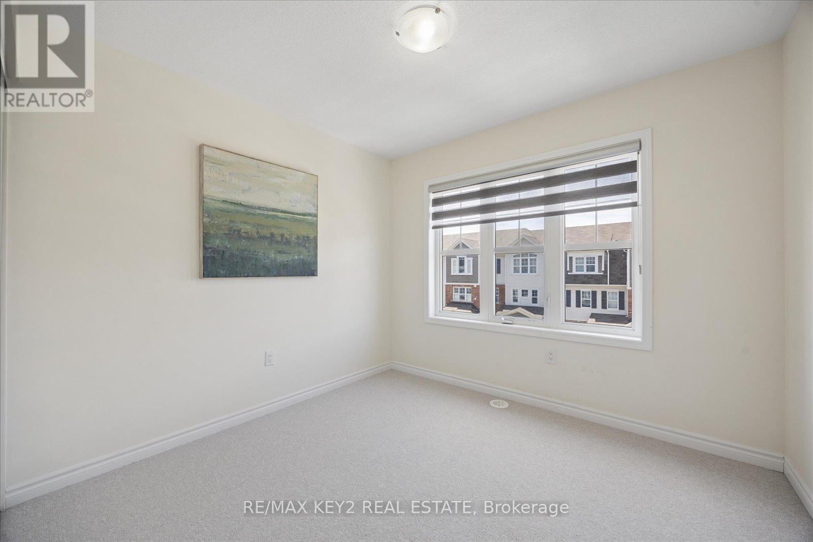 2417 Fall Harvest Crescent, Pickering, ON - Indoor Photo Showing Other Room