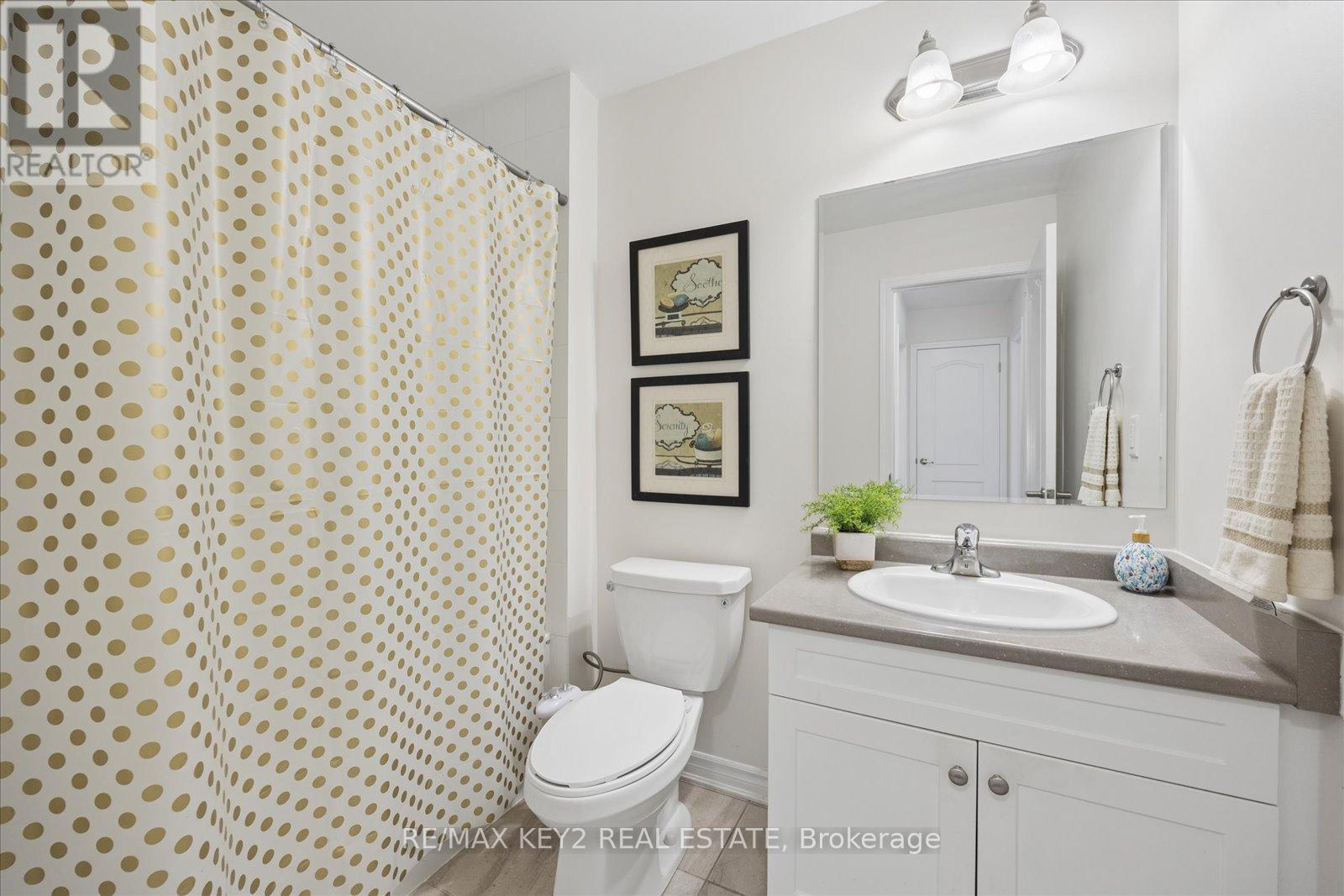 2417 Fall Harvest Crescent, Pickering, ON - Indoor Photo Showing Bathroom
