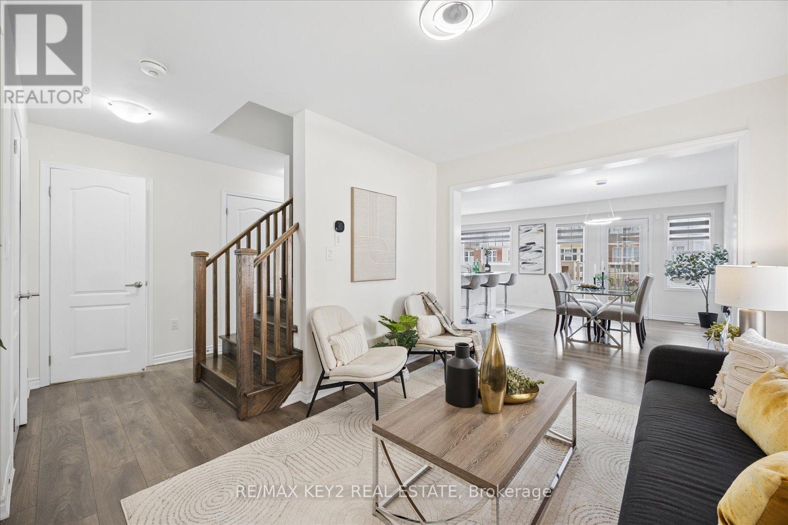 2417 Fall Harvest Crescent, Pickering, ON - Indoor Photo Showing Living Room
