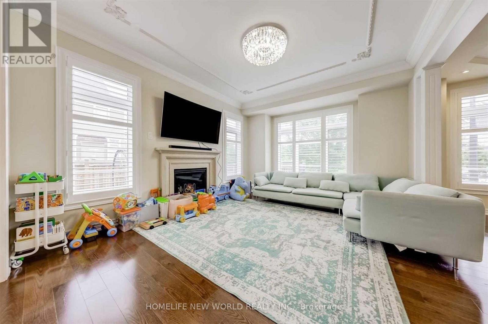 48 Roy Harper Avenue, Aurora, ON - Indoor Photo Showing Living Room With Fireplace