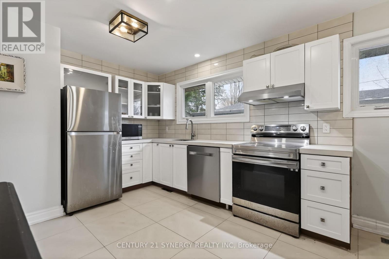2358 Joliffe Street, Ottawa, ON - Indoor Photo Showing Kitchen