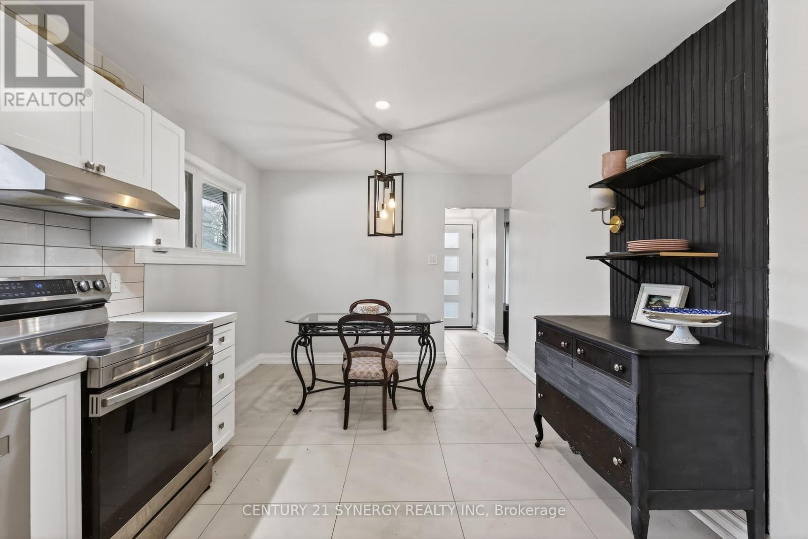 2358 Joliffe Street, Ottawa, ON - Indoor Photo Showing Kitchen