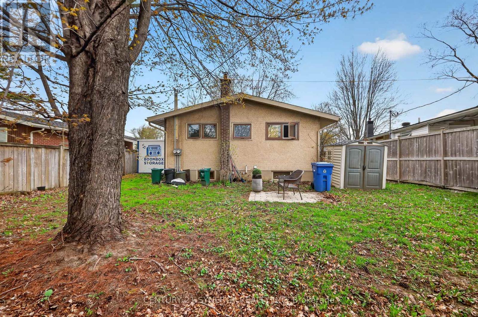 2358 Joliffe Street, Ottawa, ON - Outdoor