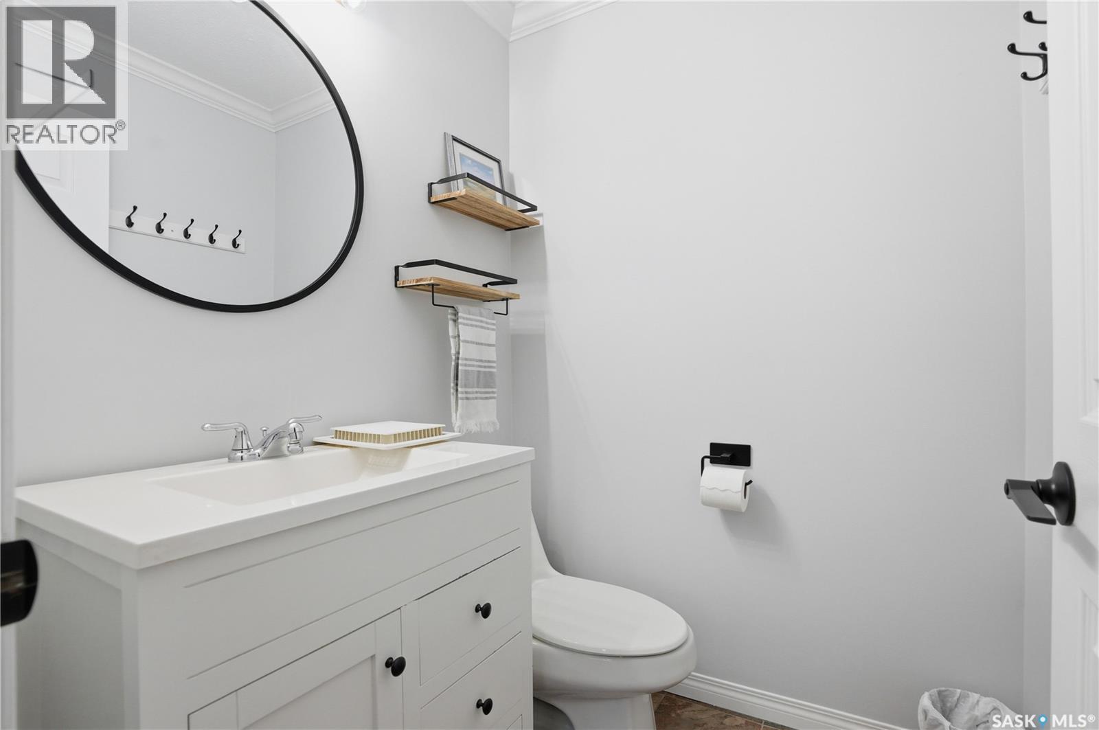 A 1014 Colony Street, Saskatoon, SK - Indoor Photo Showing Bathroom