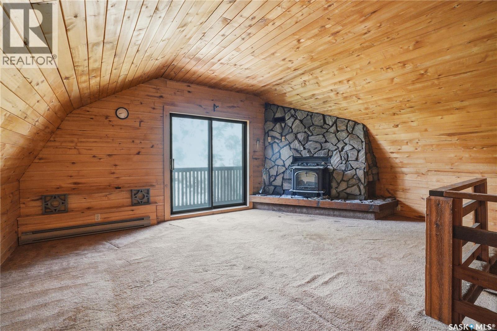 17 Mccordick Street, Shields, SK - Indoor With Fireplace